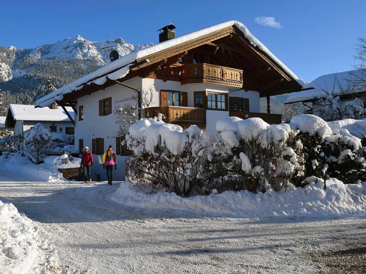 Ferienwohnungen Kir Royal Крюн Екстер'єр фото